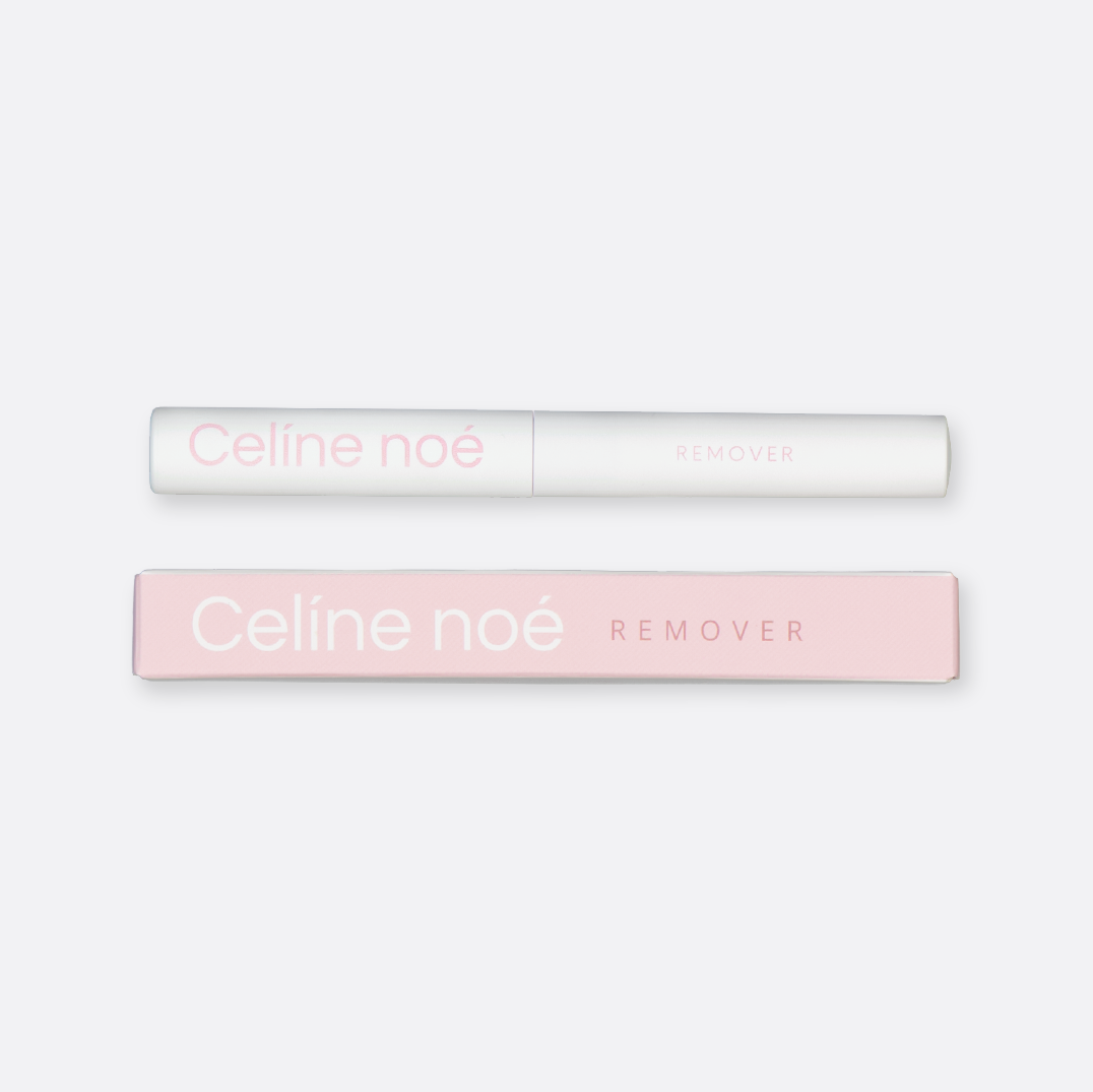 remover voor lashes opengelegd op een witte achtergrond